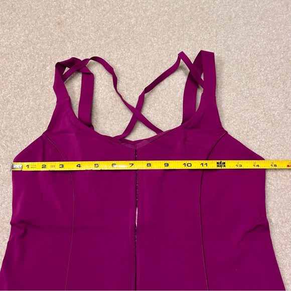 EUC - Lululemon bundle - crops and matching tank - Picture 10 of 12